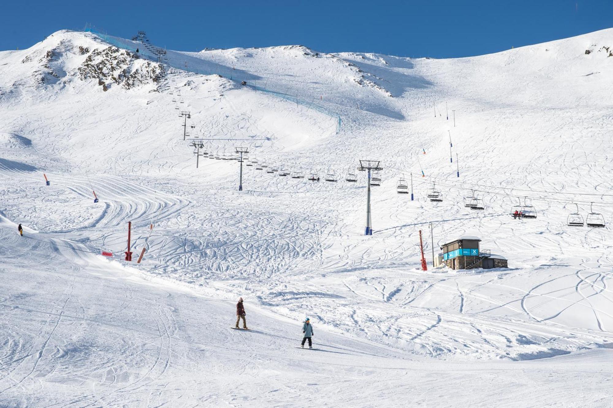 Pierre & Vacances Andorra Sunari Peretol Bordes d'Envalira Exteriör bild